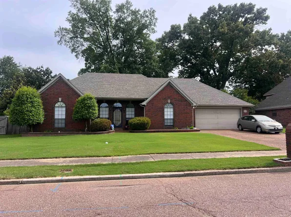 3753 Russell Hurst Dr E, Bartlett, TN 38135