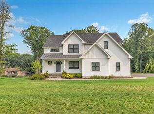 2 Emily Ln, Shelton, CT 06484