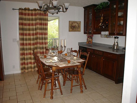 Built in Butler's Pantry in Dining room
