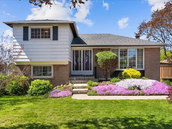 820 Bem Ave, Pickering, ON L1W 1X1