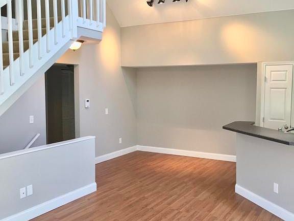 2nd image of 13703 N Richmond Park Dr #2007