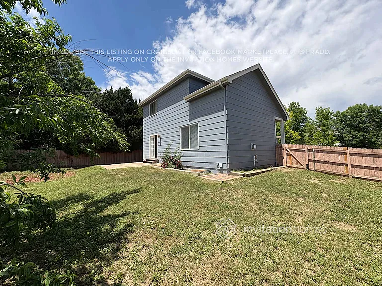 1288 Hoffman Dr — Photo 22