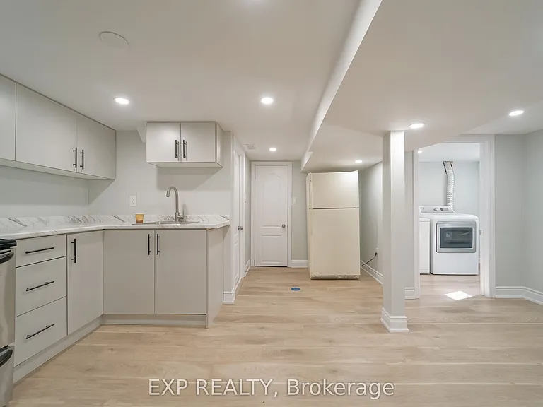 1509 Main St E #BASEMENT — Photo 2