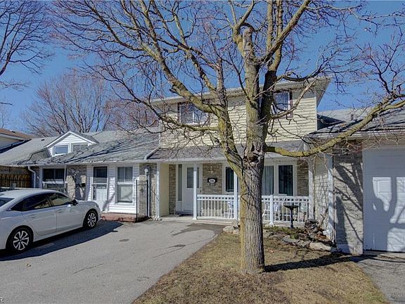 3rd image of 226 Linden Dr