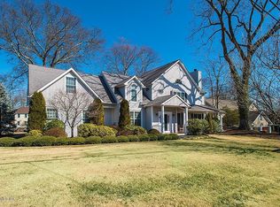 90 Riverside Ln, Riverside, CT 06878