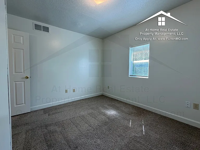1514 Monroe St — Photo 14