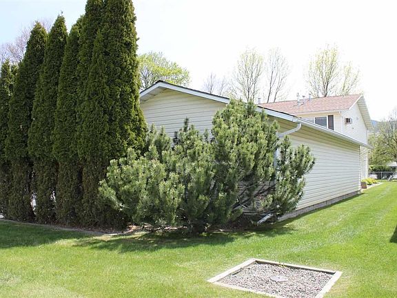 5th image of 803 Pattee Creek Dr APT B