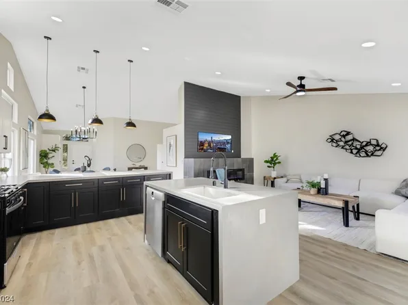 2851 Cordillera Dr, Henderson, NV 89074