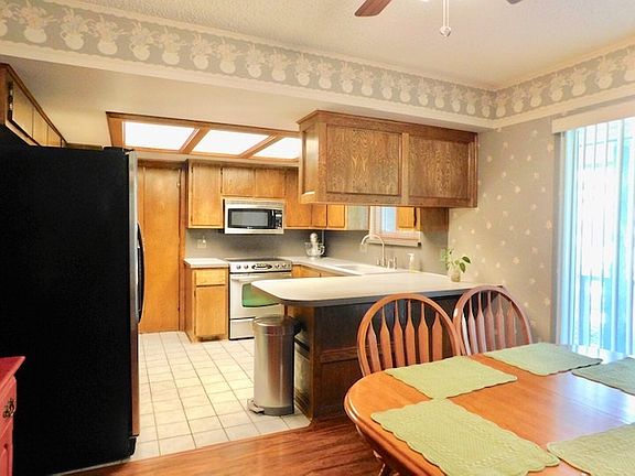 3rd image of 3015 NE Lancaster Ln