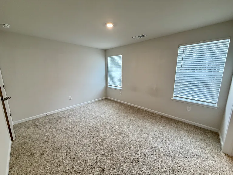 633 Currant Cir — Photo 21