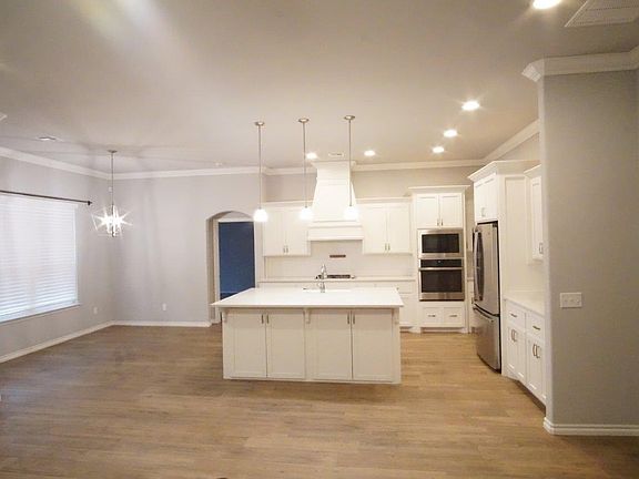 4th image of 3886 Richards Way NE