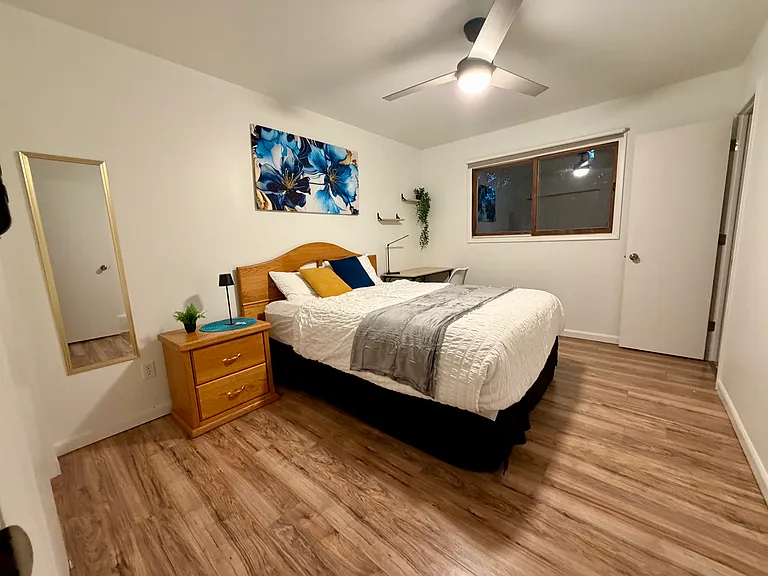 1456 Edgewood Ct — Photo 2