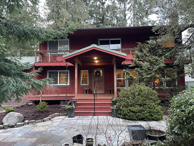 Front porch and walkway