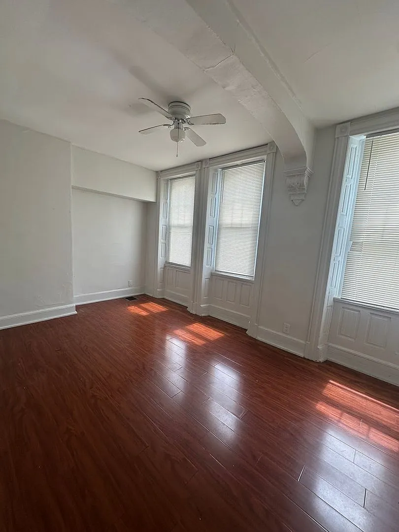 3905 Baring St — Photo 3