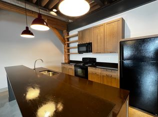 955 Washington St #235, Dubuque, IA 52001