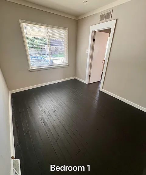 8249 Packard Ave — Photo 5