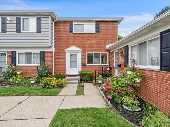3097 Elstead St, Auburn Hills, MI 48326