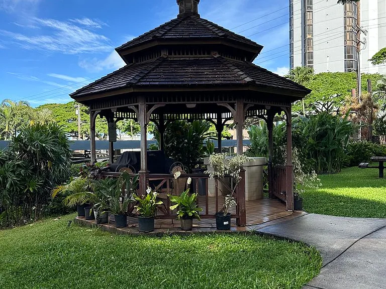 2047 Nuuanu Ave #1203 — Photo 19