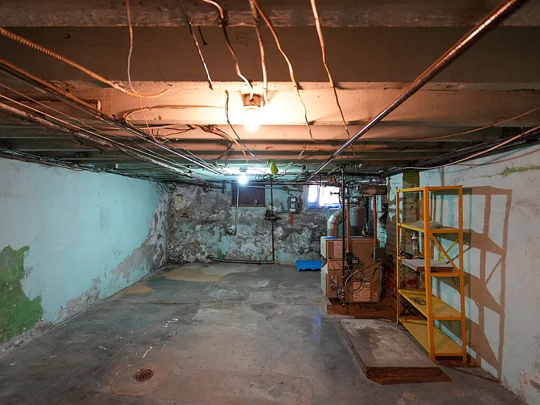 217 Moore St — Photo 20