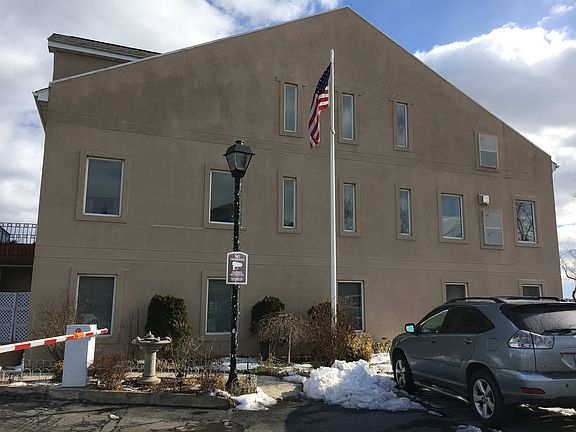 2nd image of 1412-1444 Outlook Ave #3