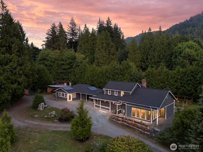 688 Old Samish Rd, Bellingham, WA, 98229