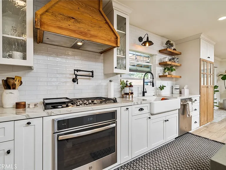 1025 Kent Dr — Photo 12