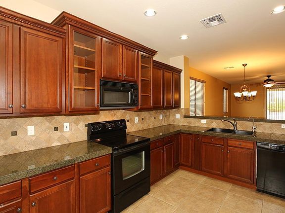 4th image of 29585 N Smokey Ln
