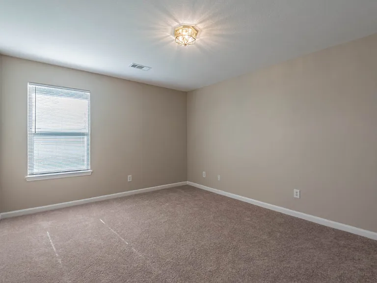 10203 Azalea Vlg — Photo 10