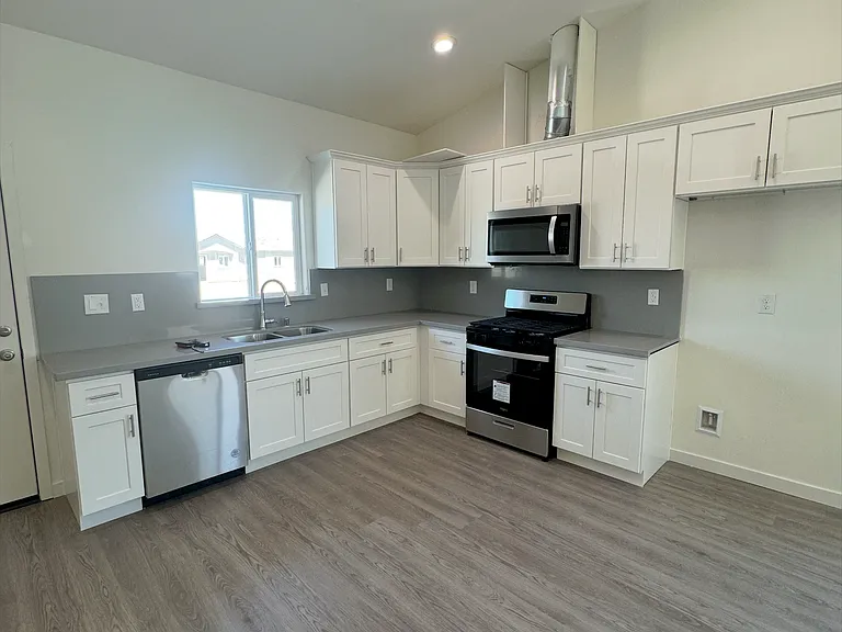 9705 Krista Vineyard Way — Photo 3