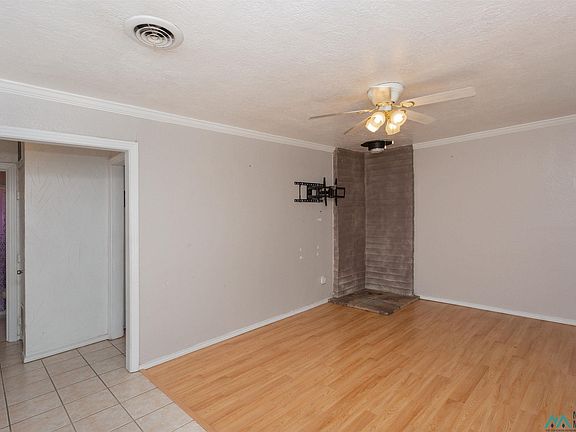 4th image of 1600 N Delaware Ave