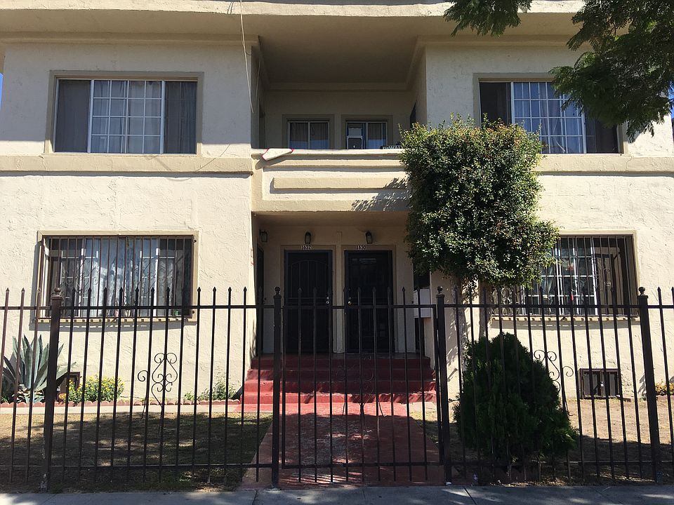 2nd image of 1628 Chestnut Ave