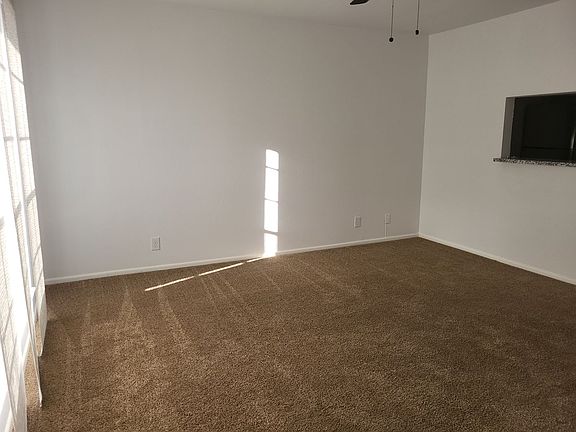 3rd image of 8401 N New Braunfels Ave #350A