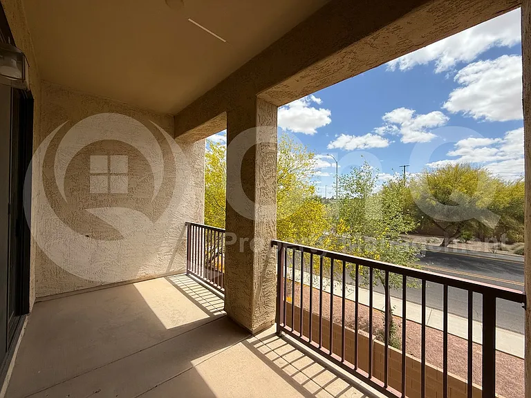 1456 E 9th St #216 — Photo 21
