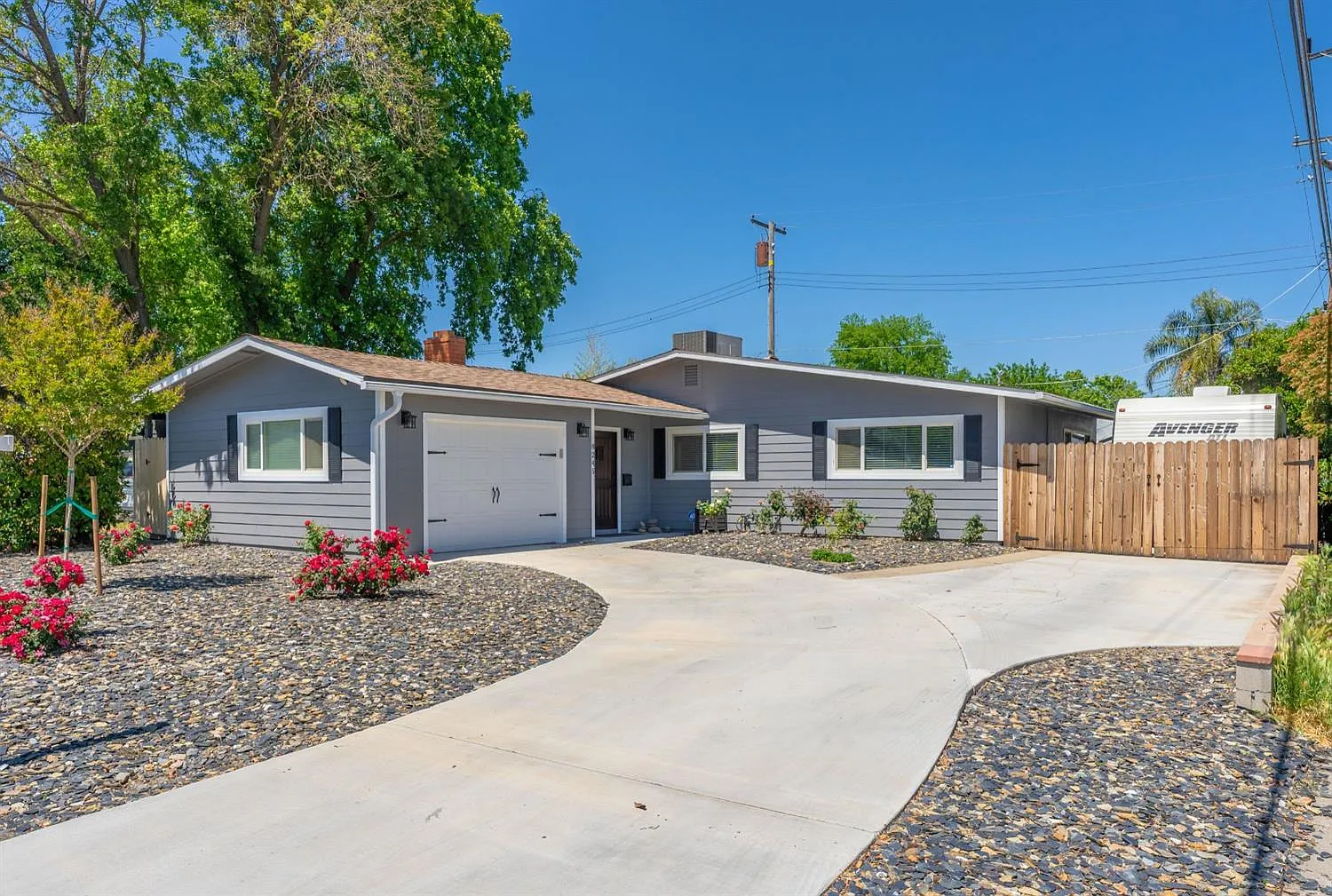 8245 Tanoak Way photo 1