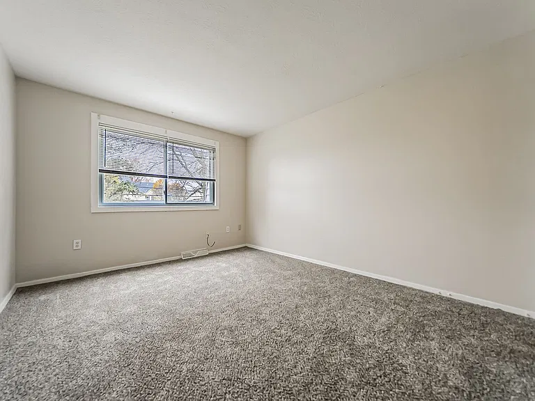 5520 Beavercrest Dr — Photo 3