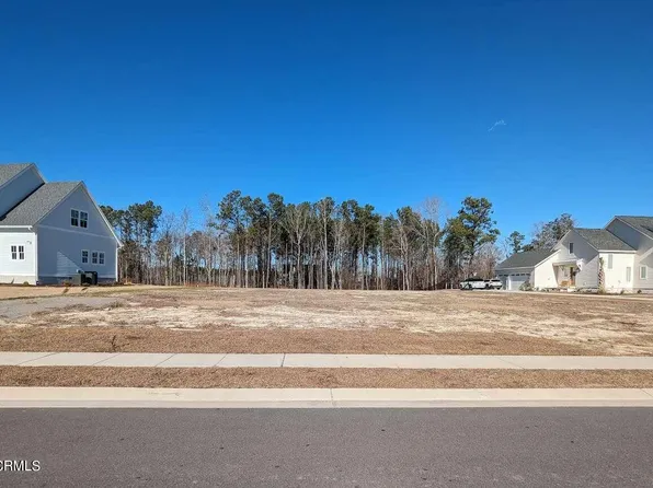 116 W Scarborough Court, Hampstead, NC 28443