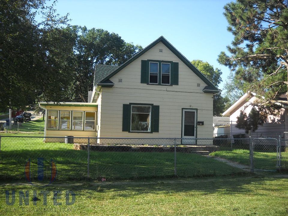 1st image of 2600 W Highland Ave
