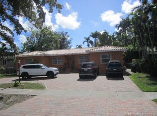 76 S Royal Poinciana Blvd, Miami Springs, FL 33166