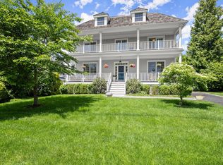 21 Shore Acre Dr, Old Greenwich, CT 06870