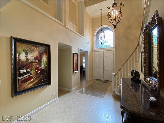 3rd image of 8820 Monte Oro Dr