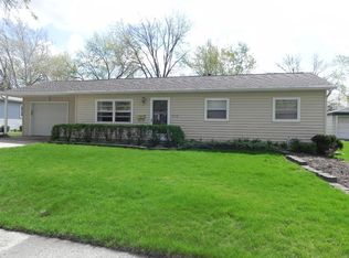 314 Spruce St, North Aurora, IL 60542