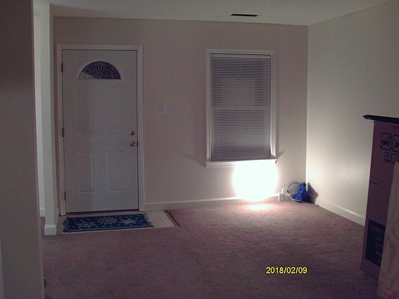 3rd image of 525 W Diamond Ave