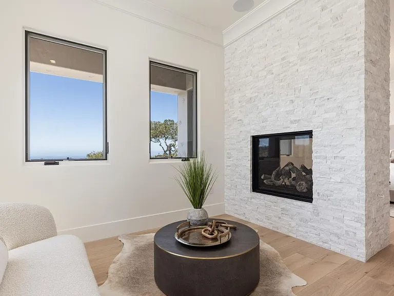 8220 Manjares — Photo 33