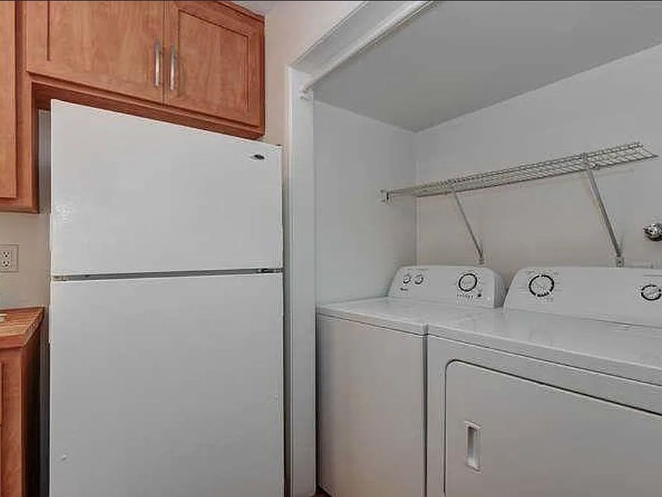 1st image of 152A Belwood Ct