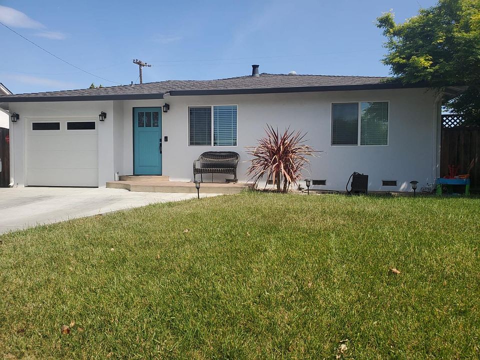 1st image of 3168 Durant Ave