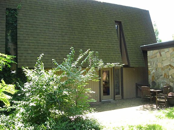 4th image of 3338 Pimlico Pkwy