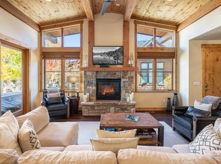 10116 Sagebrush Ct, Truckee, CA 96161