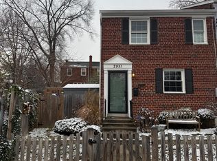 2951 Landover St, Alexandria, VA 22305