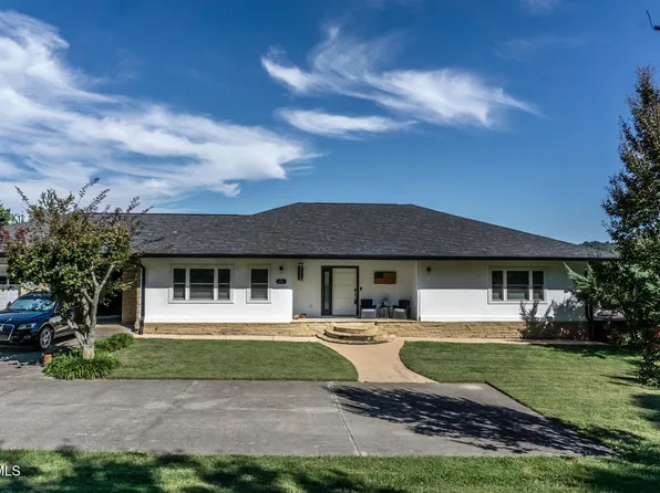 975 Boles Ln, Chuckey, TN 37641