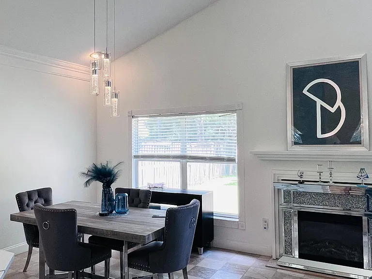 11831 Derbyshire Dr — Photo 15